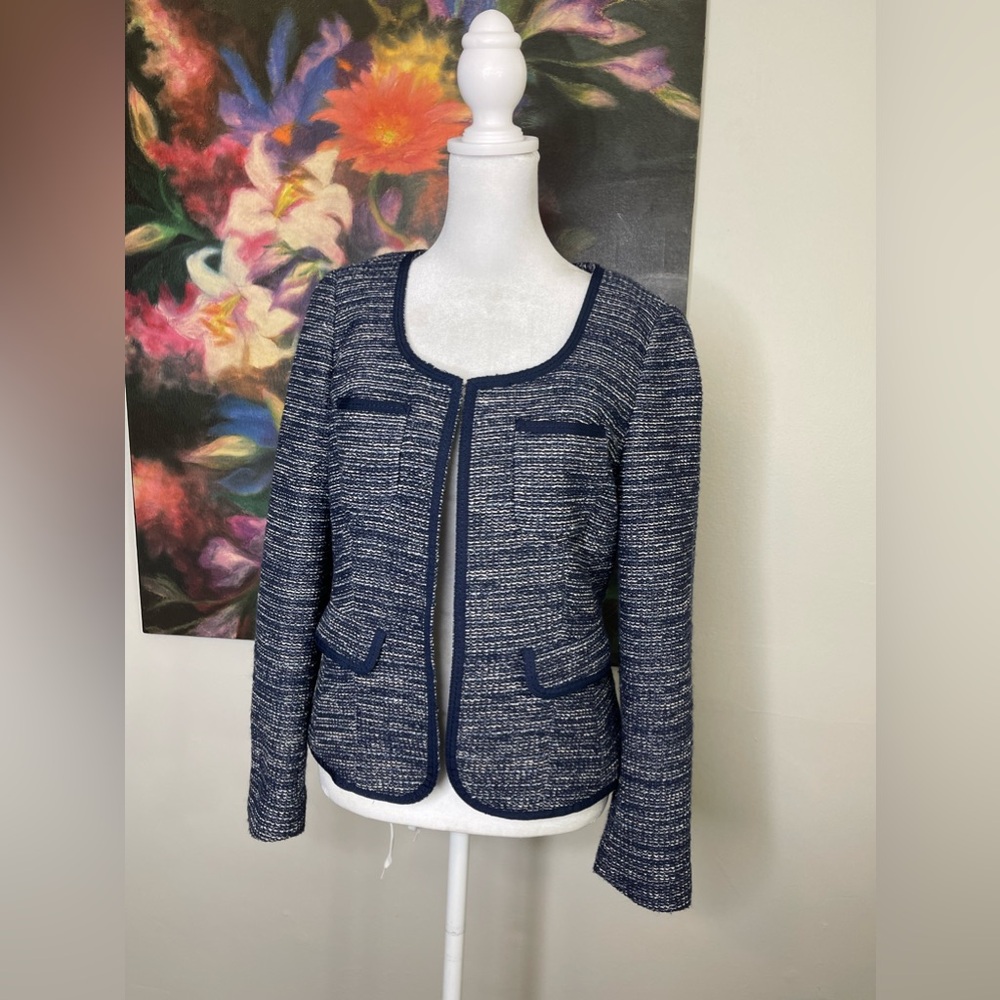 Banana Republic Blue Tweed Blazer Jacket Italian Fabric 
Size 6 $169 Collarless